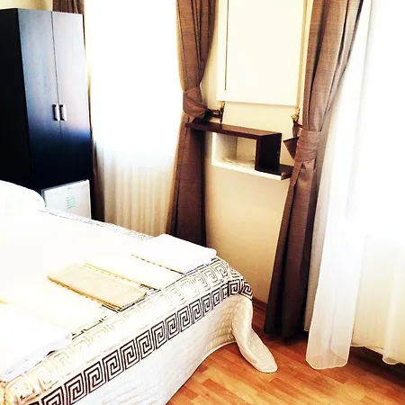 Yakut Hotel 3*
