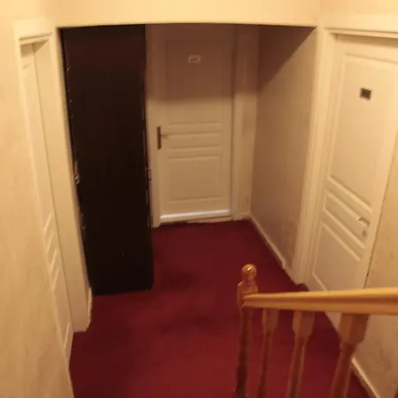 Ξενοδοχείο Yakut 3*