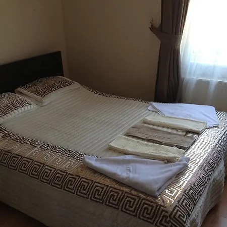 Ξενοδοχείο Yakut 3*