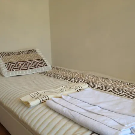 Yakut Hotel 3*