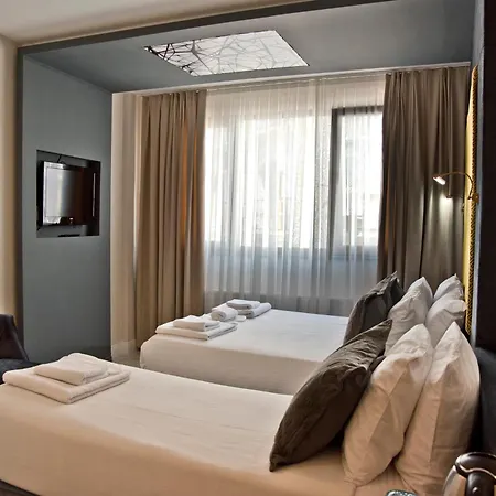 Yakut Hotel