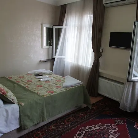 Yakut Hotel 3*